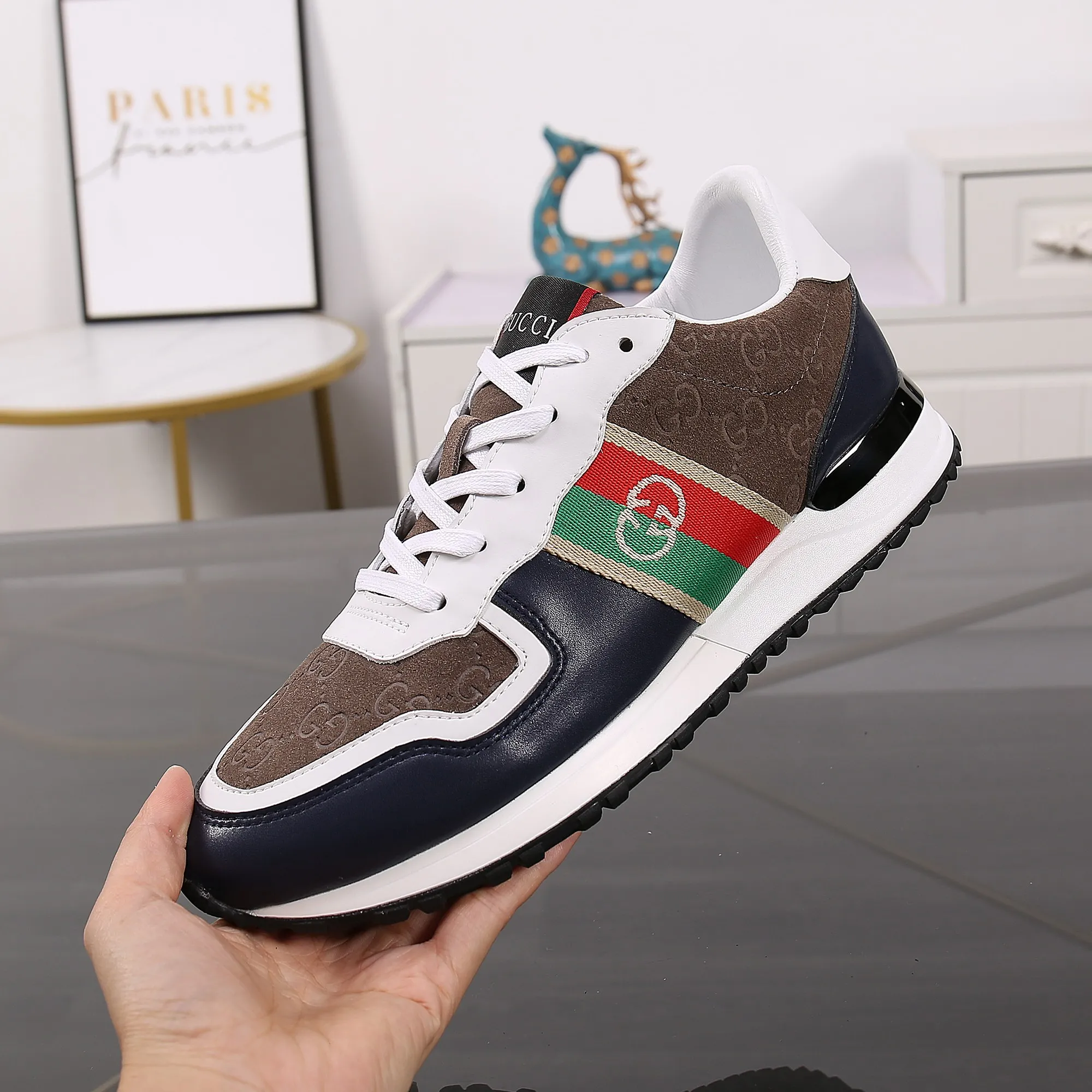 Factory price: 400💰The new spring model is here again! [Gucci Sports Men's Shoes] Gucci fashionable casual men's shoes🇨🇳Original 1:1 mold, new model debuts first💯Not high-profile but avant-garde, simple, low-key and fashionable, super versatile style🌿Made of original cowhide➕Sheepskin lining🎋The version is comfortable on the feet, first-class workmanship🍍Number: 38-44, customized 45